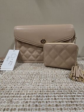 🔥 NWT Quilted Beige Crossbody Bag with Tassel Wallet - 2-in-1